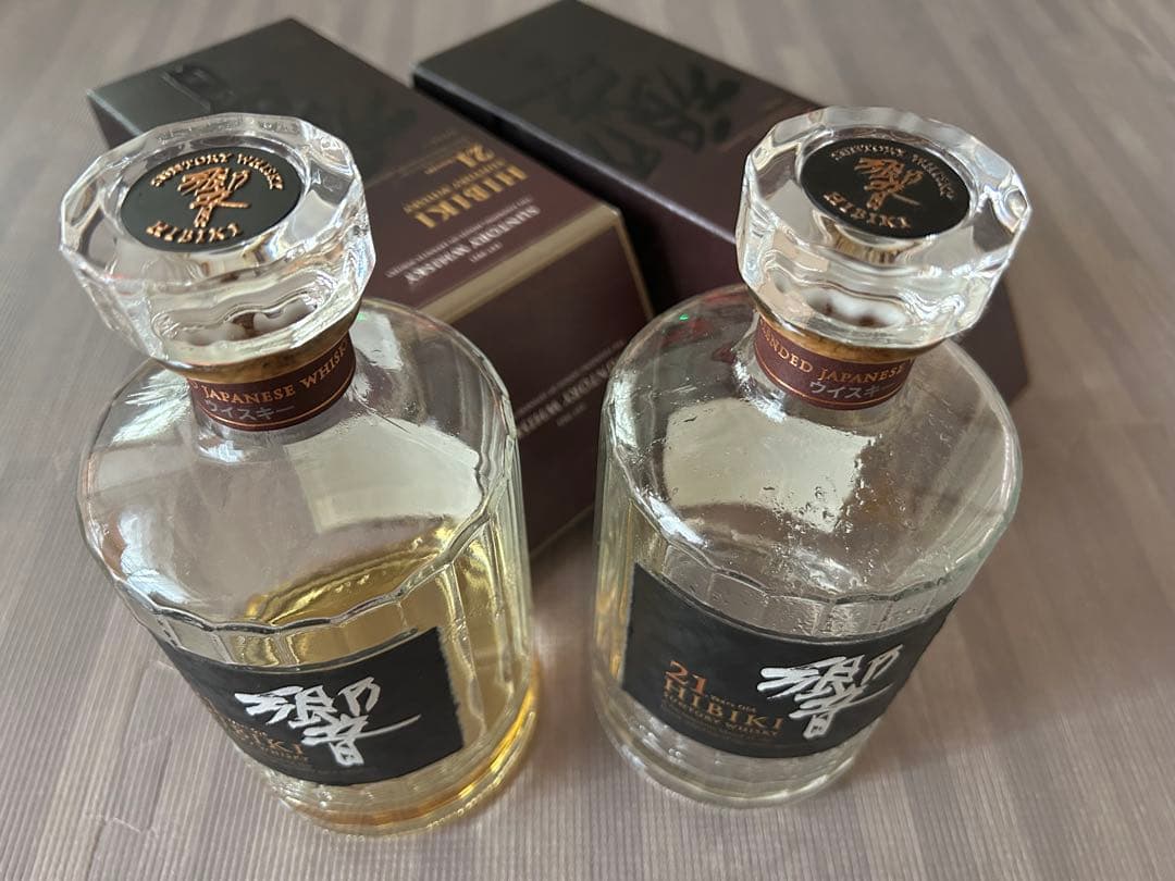 2点セット　空きボトル　響21年