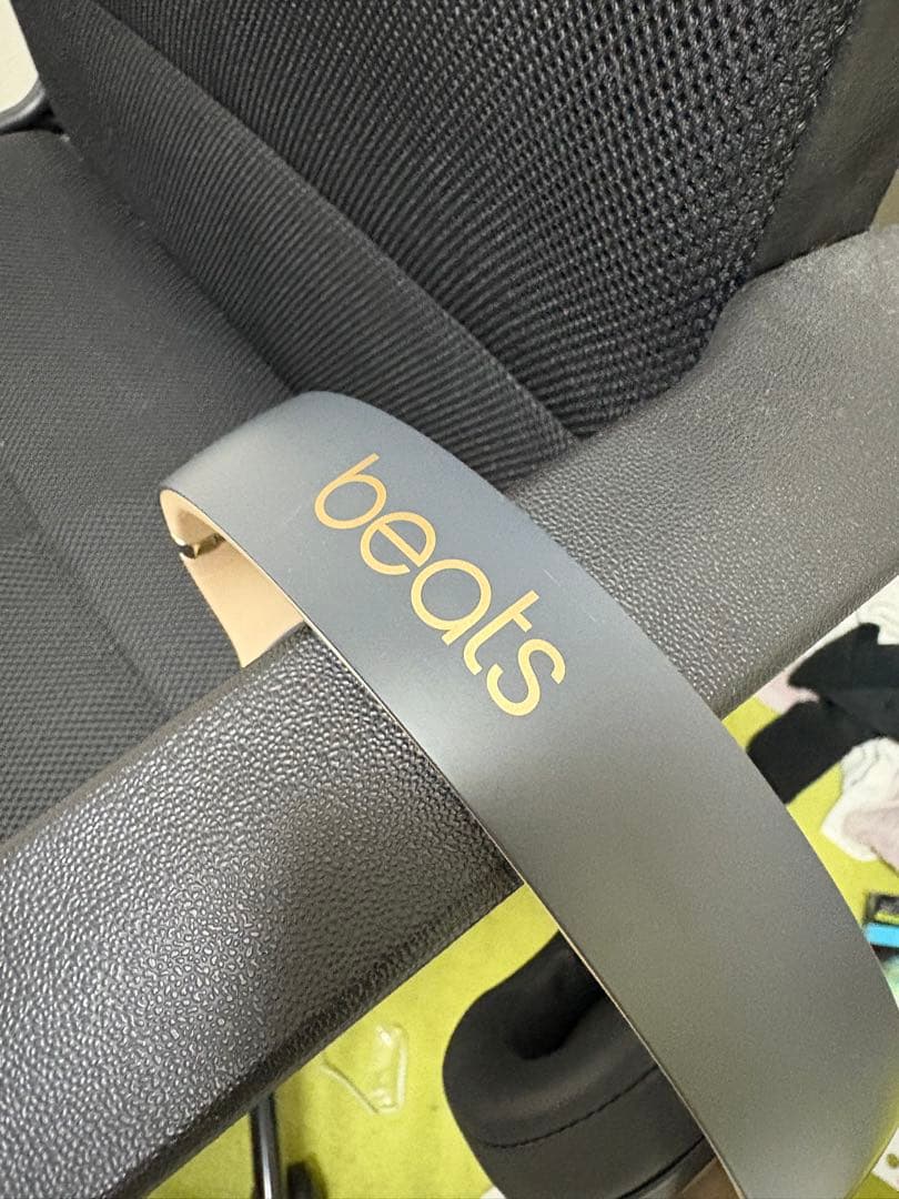 Beats Studio3 Wirelessシャドーグレー