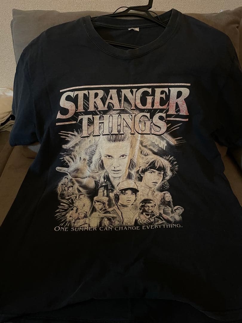 ストレンジャーシングス　Tシャツ　古着