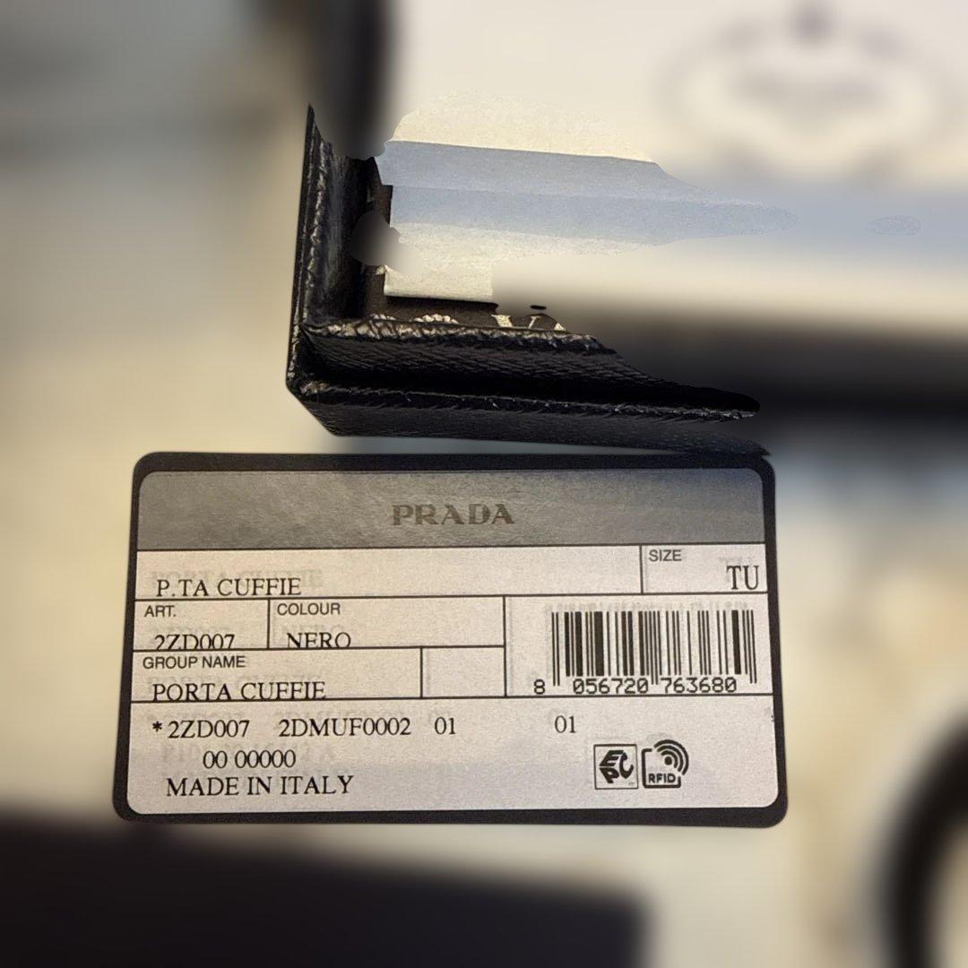 美品 プラダ Prada AirPods キャリーストラップ2ZD007