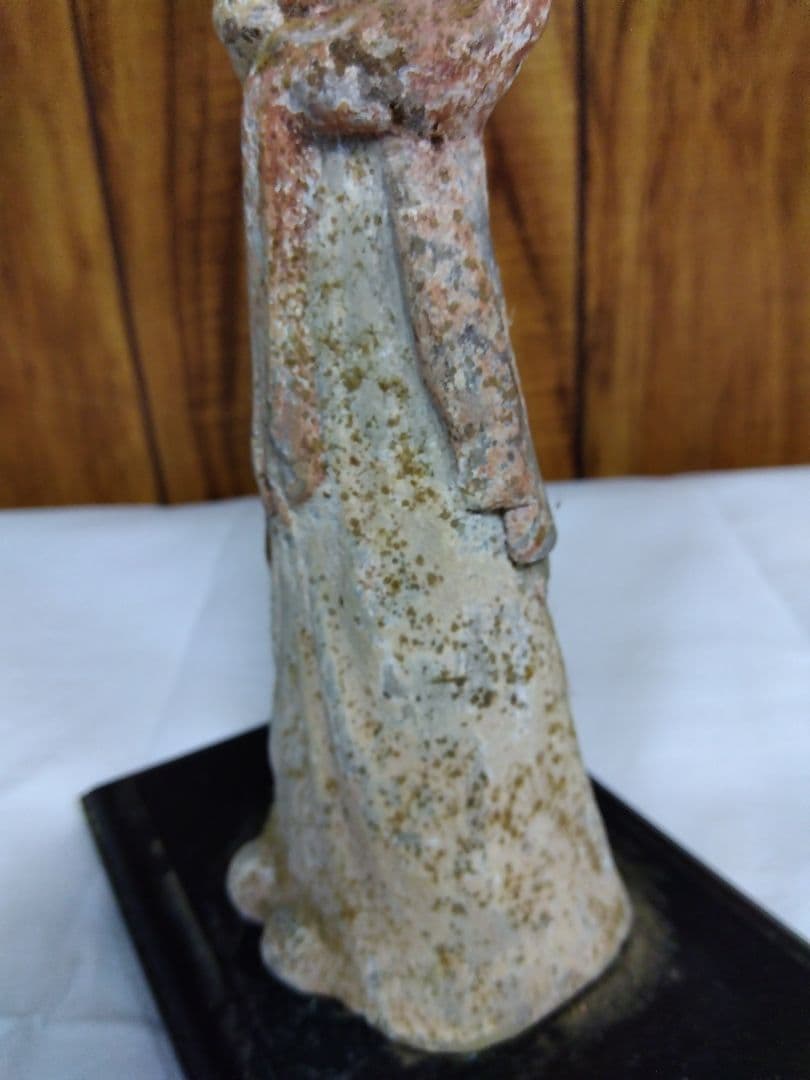 中国古代 加彩婦人俑　中国古美術