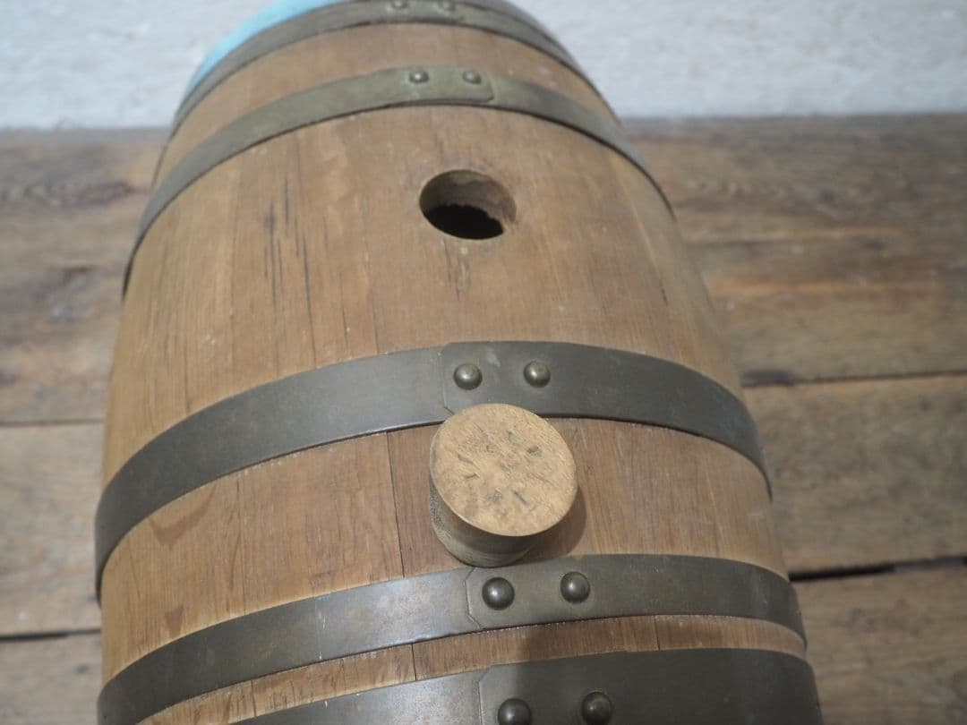 1240 ヴィンテージ　ウィスキー樽のオブジェ　ニッカ　レトロ　バー　パブ　蛇口