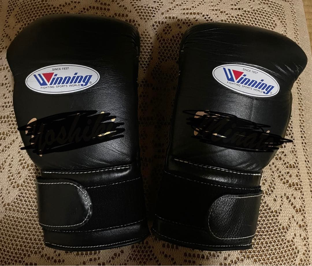 YY　Winning ボクシンググローブ 14 oz ブラック