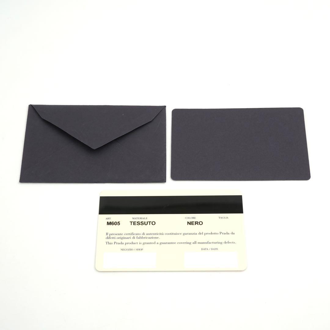 ✨新品未使用・箱保証書付き✨　PRADA ミニ財布　三角プレート　ナイロン