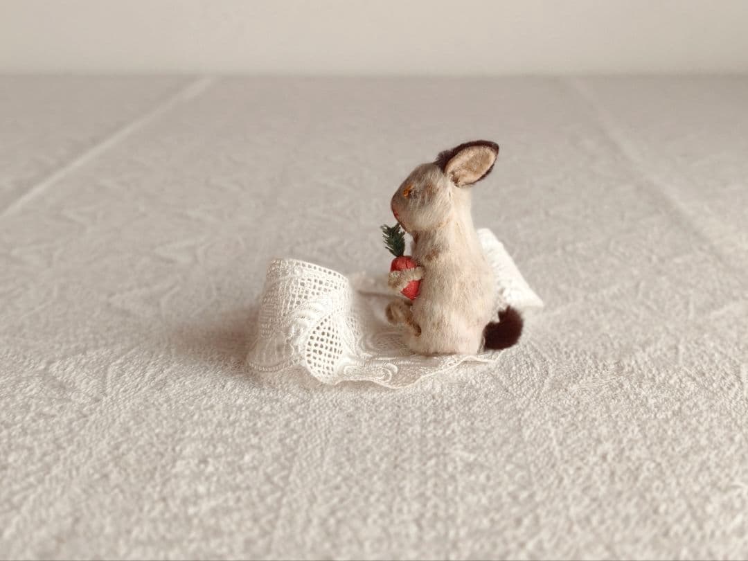 *vintage rabbit ❀ ダークグレーのお耳と尻尾 可愛い ウサちゃん