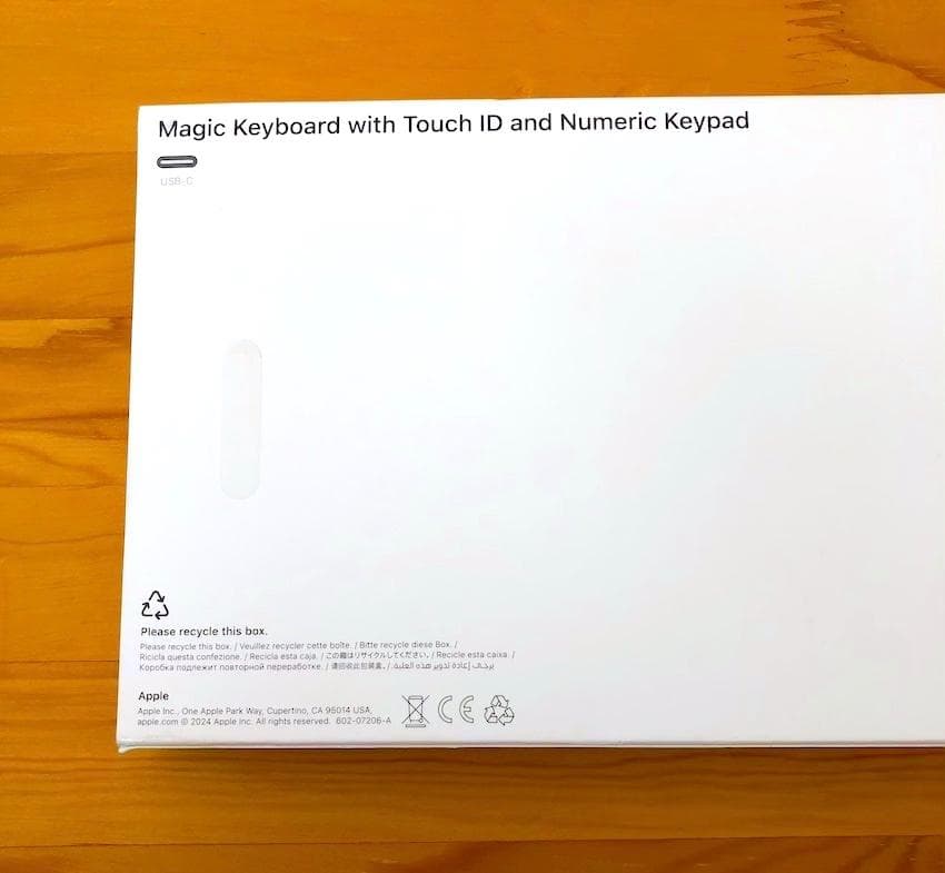 ほぼ新品｜USB-C｜Touch ID｜Magic Keyboard｜APPLE