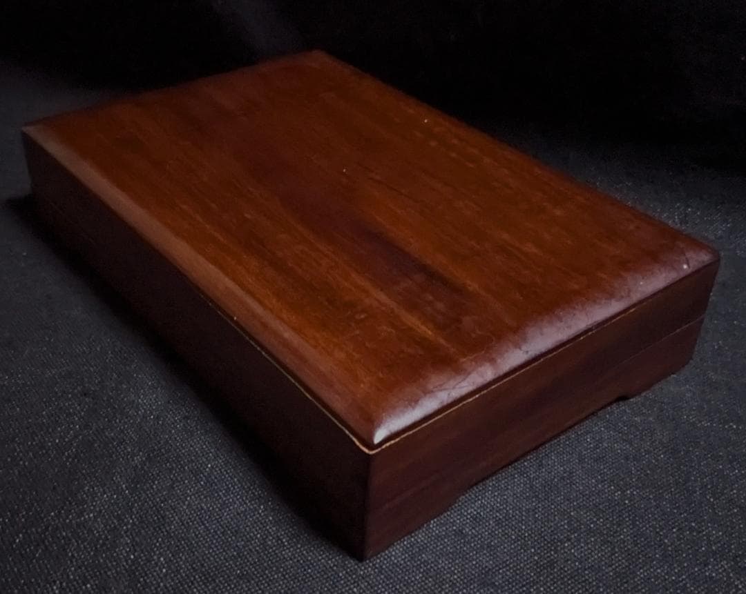 【澄泥硯　饕餮廻文】◆美しい鱔魚黄◆九吋大型◆唐木共箱◆文房清玩◆検→端渓