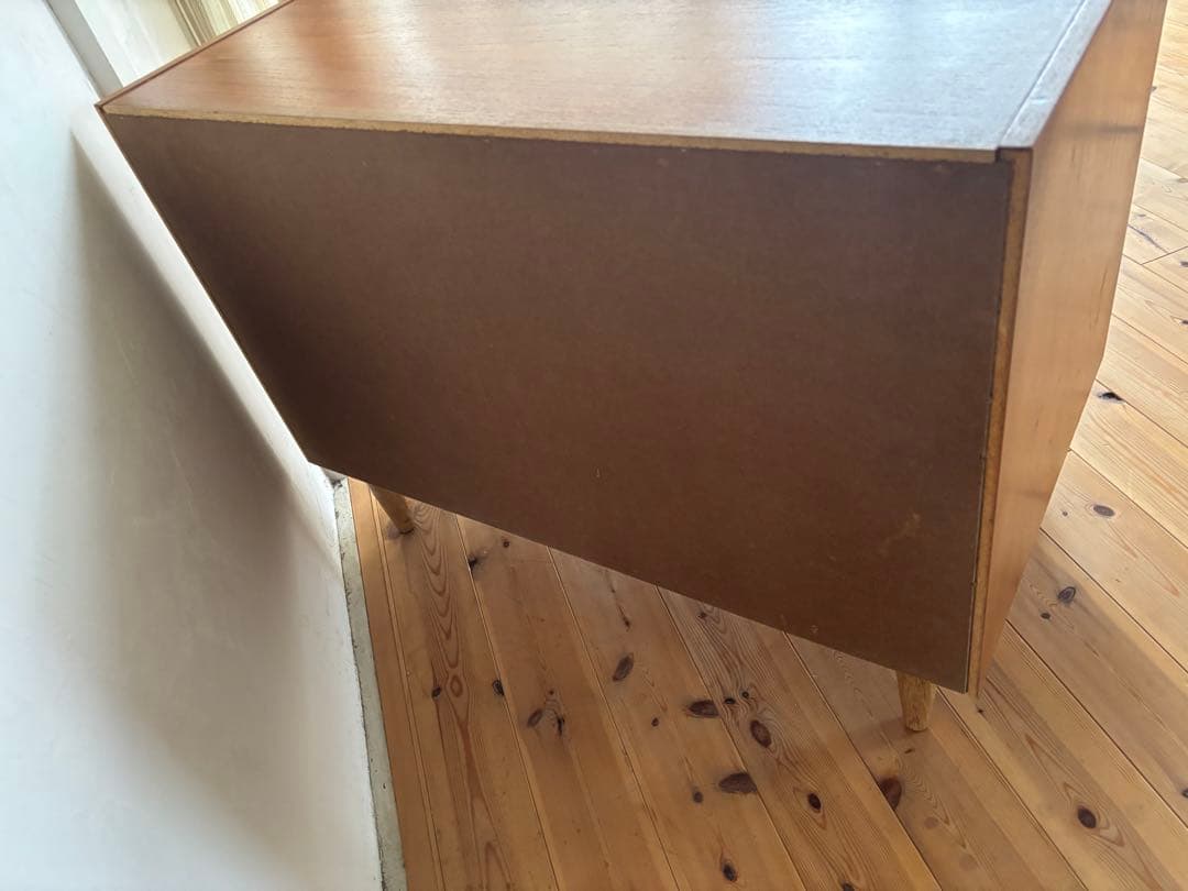 北欧ヴィンテージ　チーク　デンマーク　サイドボードキャビネット