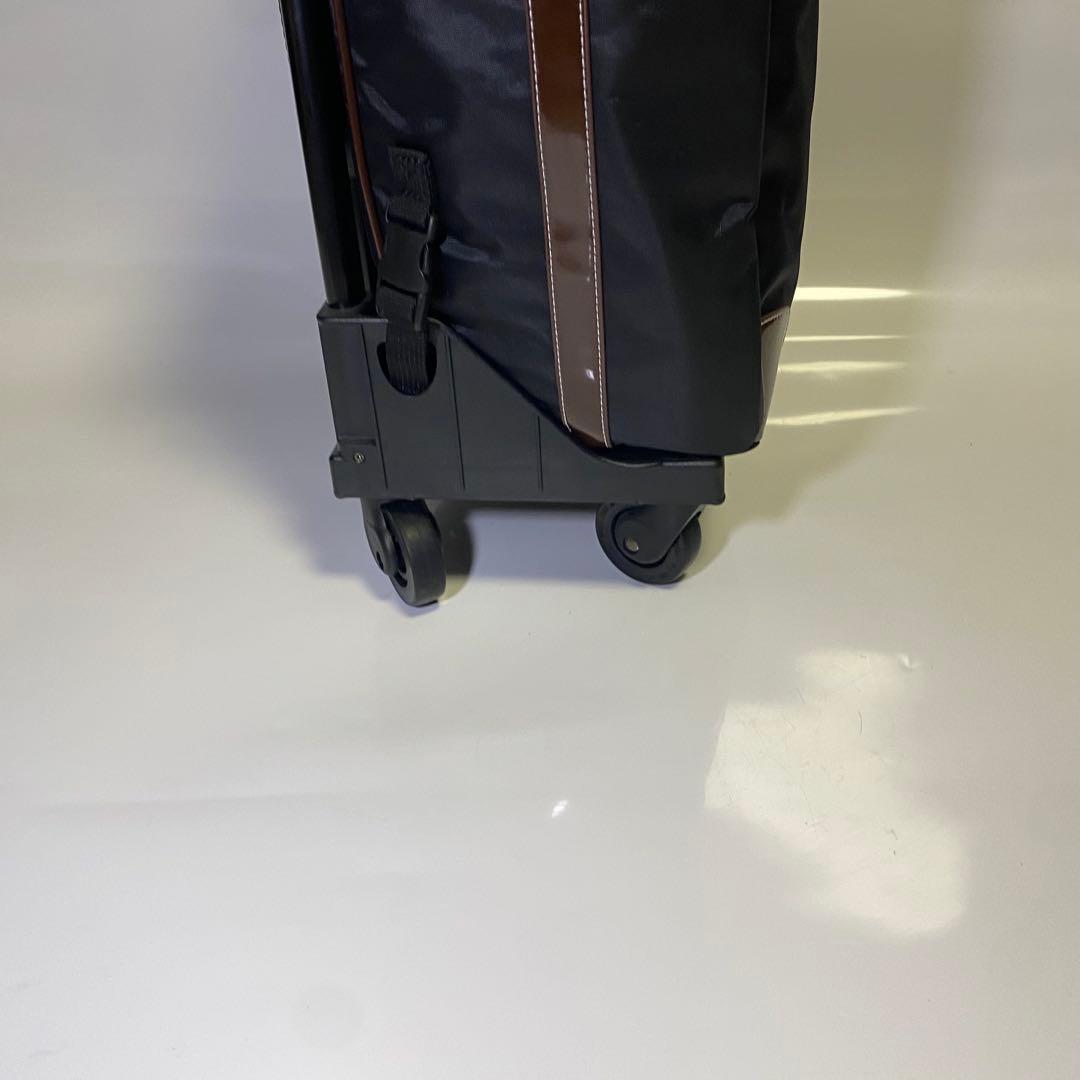 新品・未使用✨スワニー　ルーマII　キャリーバッグ　座面付き　4輪キャスター