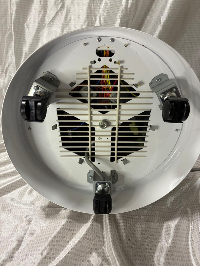 談話室　1000型　遠赤外線パネルヒーター