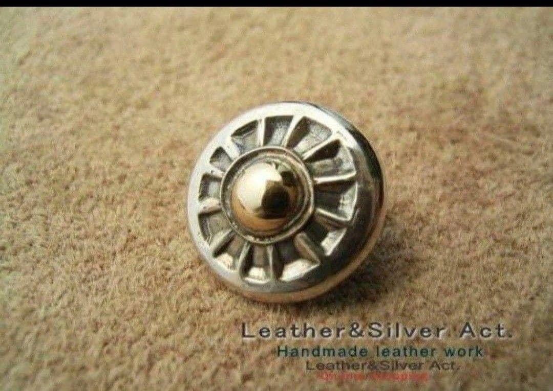 太陽コンチョ　2個