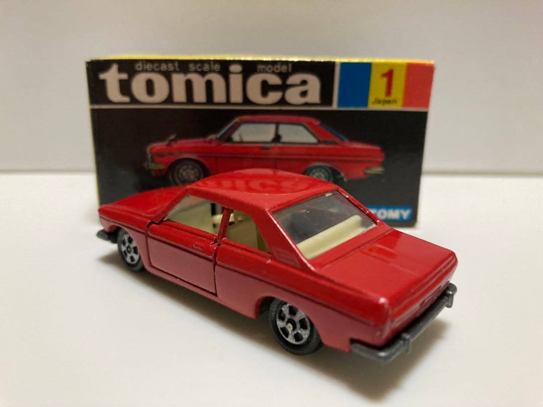 トミカ　No.1 黒箱　日本製　ニッサン　ブルーバードSSSクーペ　1Aホイール