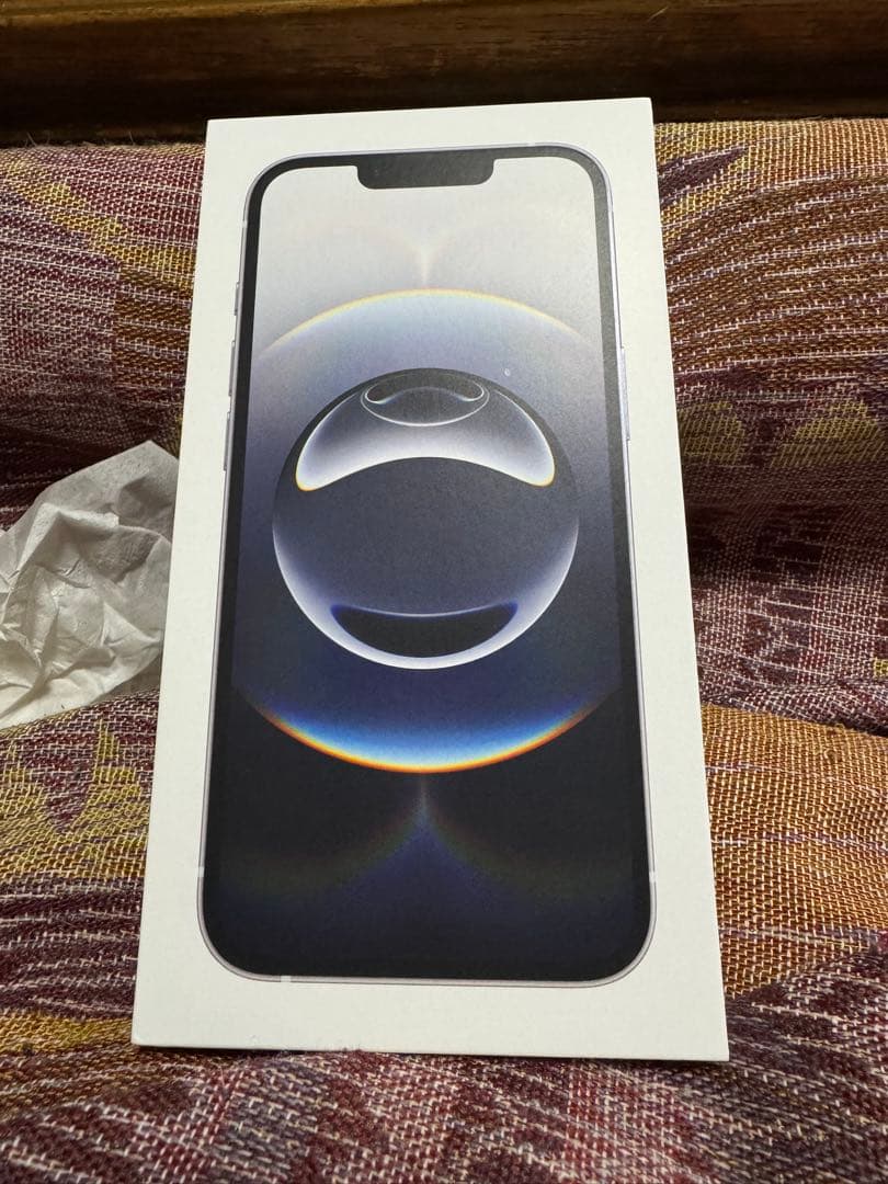 新品未使用　Apple iPhone16e 　ホワイト 128GB 本体