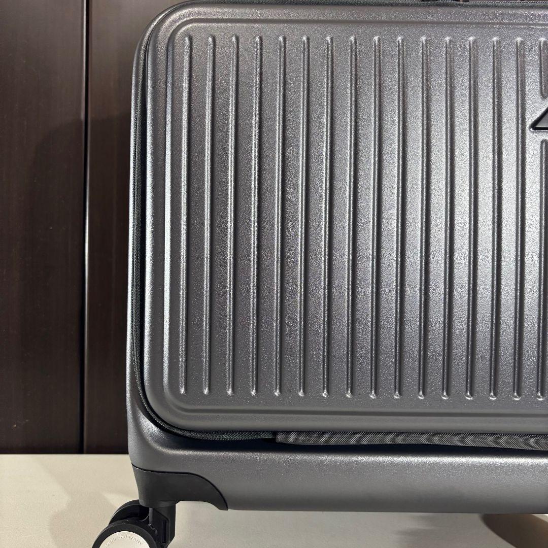 スイスミリタリー SM-C318 18in スーツケース 37L（拡張時42L）