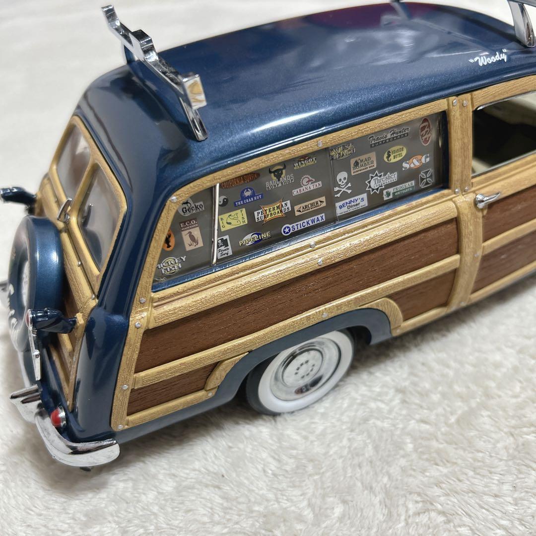 美品 フォード ウッディーワゴン 1/18 1949 モーターシティクラシクス