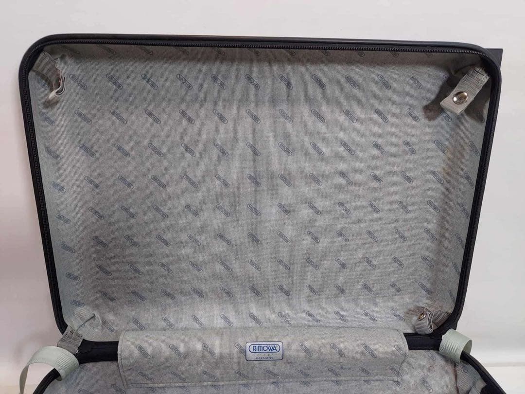RIMOWA 32L キャリケース ブラック