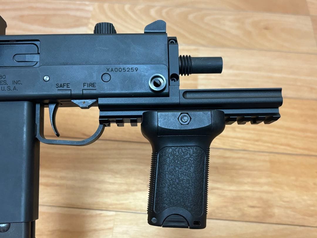 KSC M11A1 別売アクセサリーパーツ付属 JASG安全出力基準適合製品