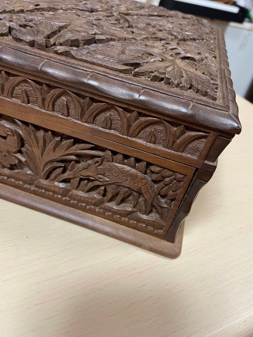 インド　アニマル　動物　カシミールヤギ　伝統工芸品　木製彫刻　ジュエルボックス