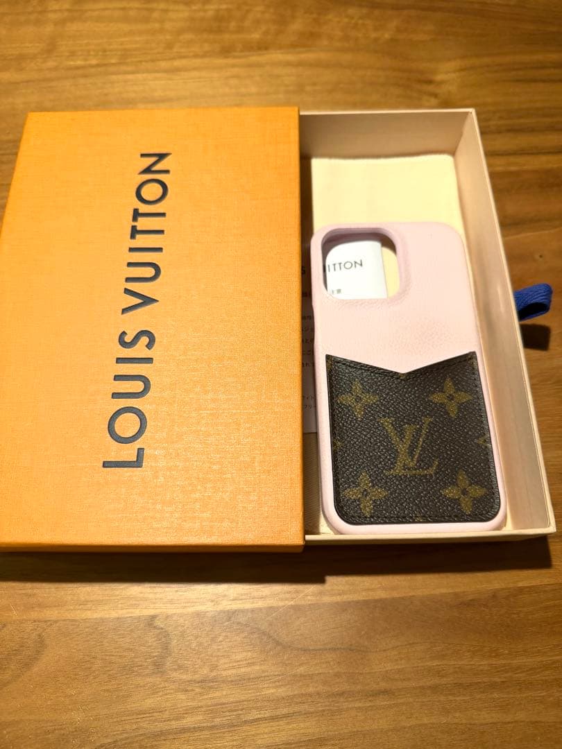 美品 Louis Vuitton iPhone 13 Pro ケース