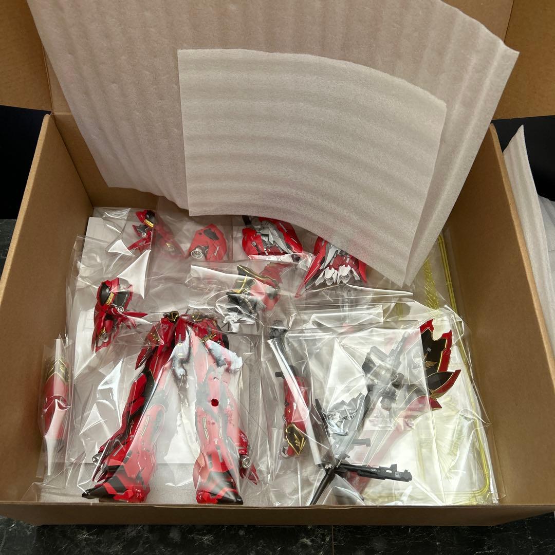 中華プラモ　彗星科技1/100白狼三倍速　海外製プラモデル完成品