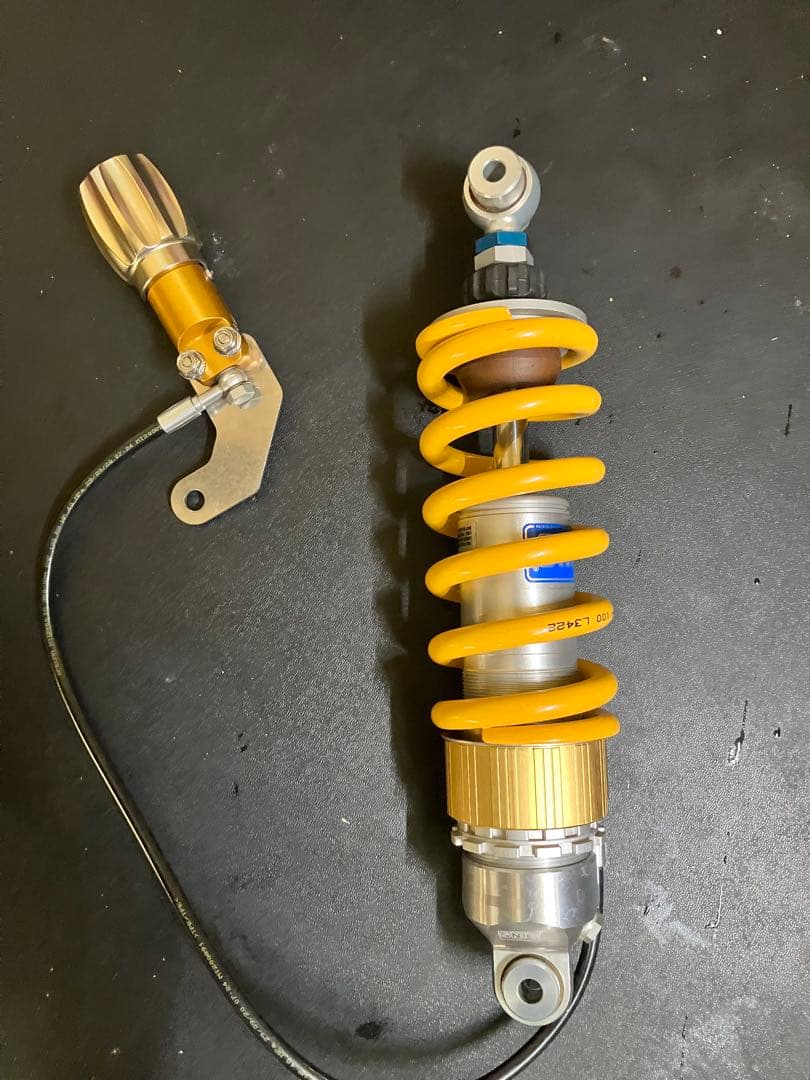 z900rs オーリンズリアサスペンション