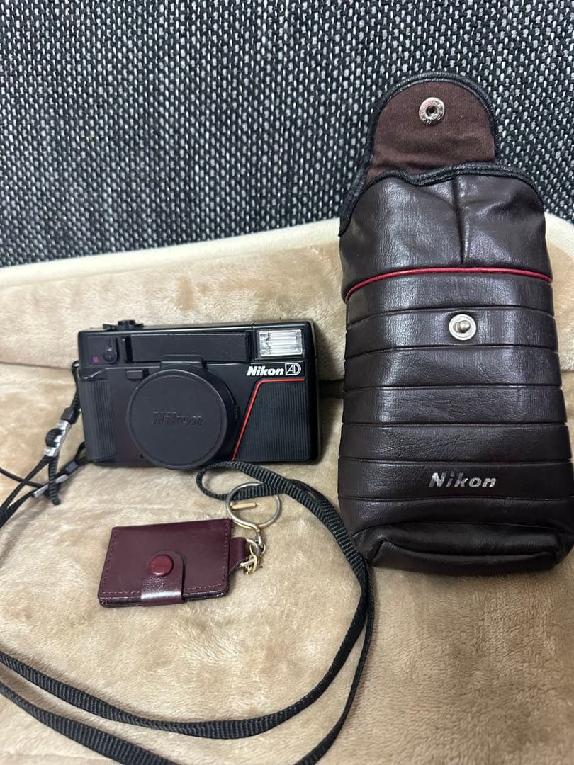 レア　ニコン初のオートフォーカスコンパクトカメラNikon L35AF