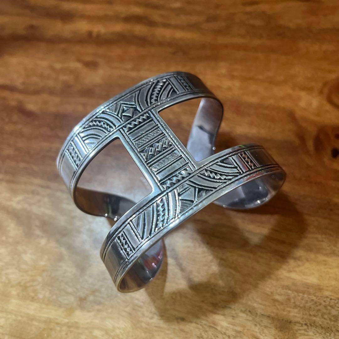 エルメス　トゥアレグ　バングル　シルバー