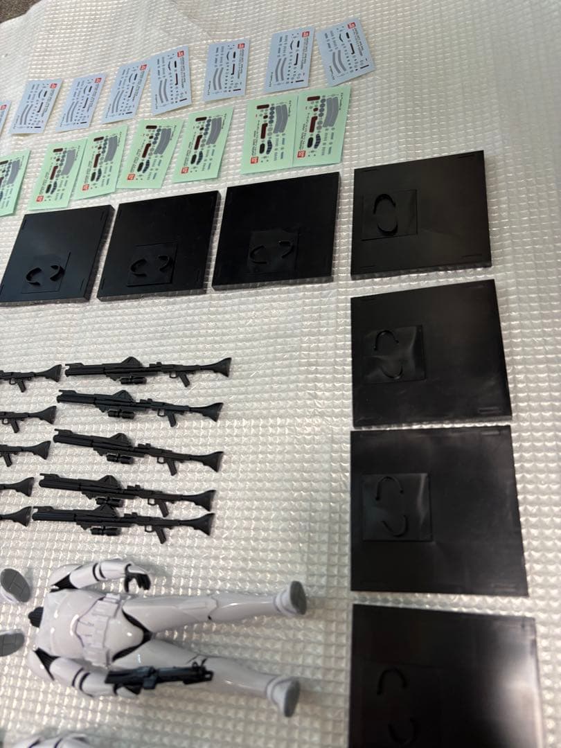 クローン軍団 13体＋ストーム部隊3体 プラモセット　（組立済）【軍団増強向け】