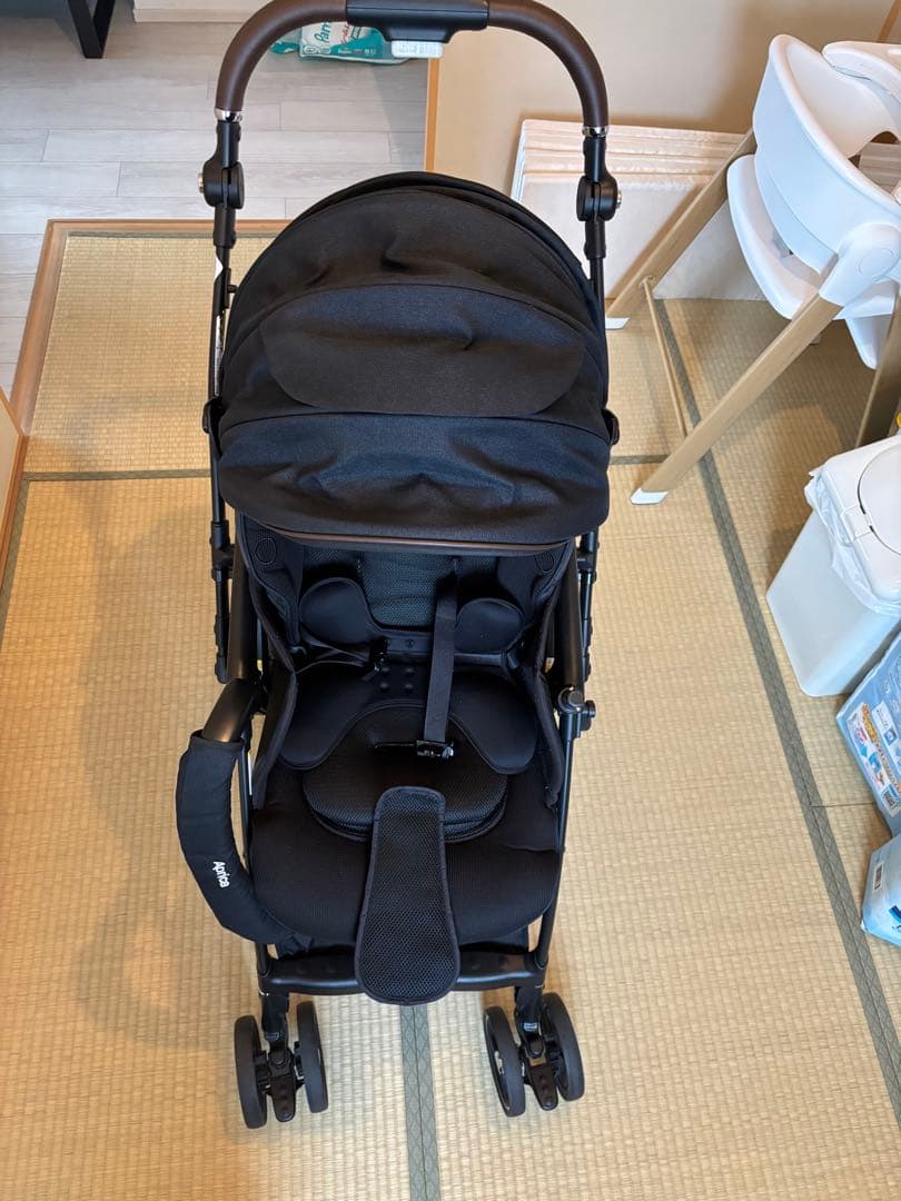 Aprica(アップリカ)ラクーナクッションと付属品