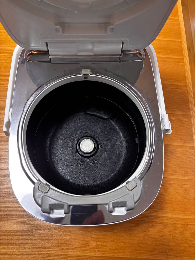 値下げ！ Panasonic SR-MPW101 IH炊飯器 5.5合　ホワイト