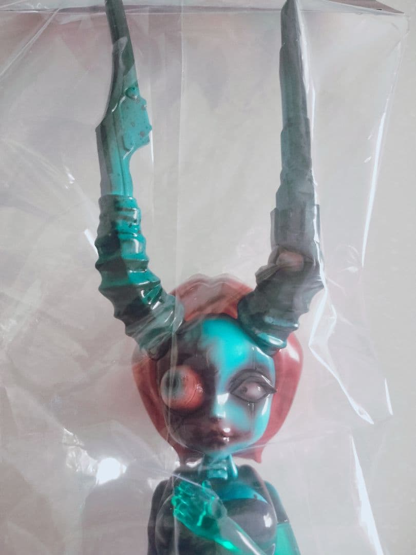 Blood Cassis Soda　ギョクロイド　ソフビ　MAマン