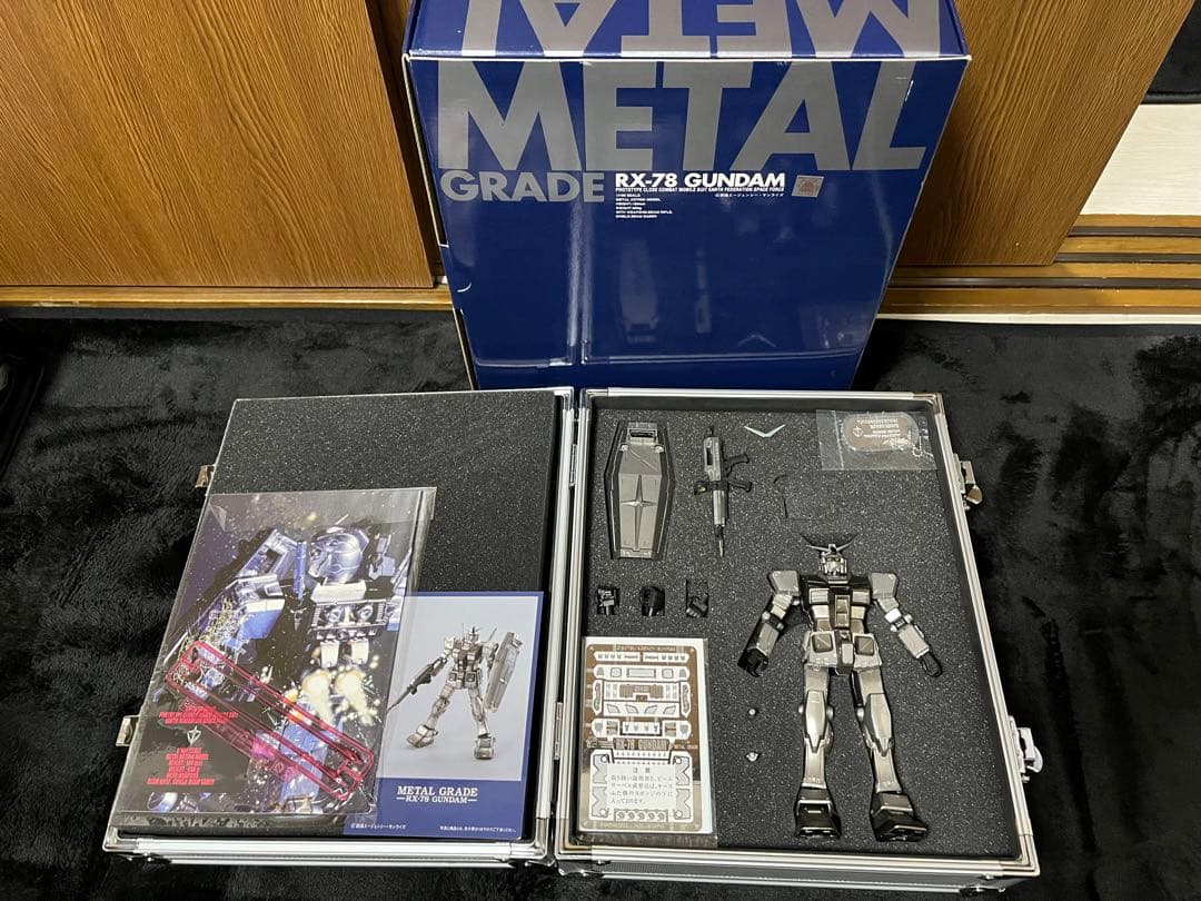 お宝　メタルグレード RX-78 ガンダム　金属製　箱有り　超合金　初代