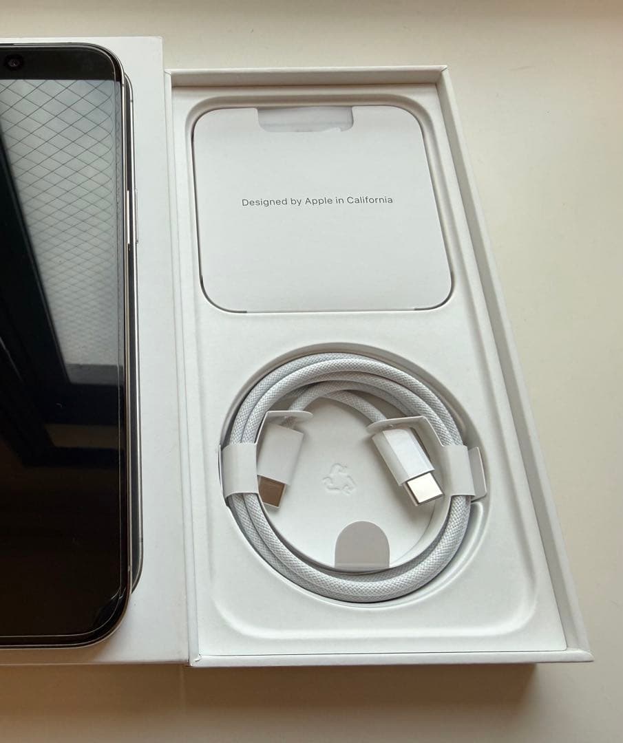 iPhone15 Pro Max 1TB ナチュラルチタニウム 海外版