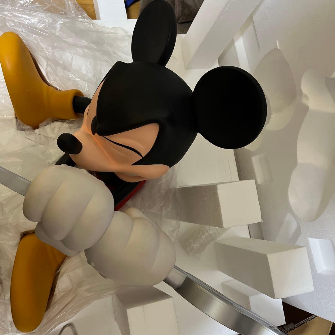 ミッキーマウスフィギュア