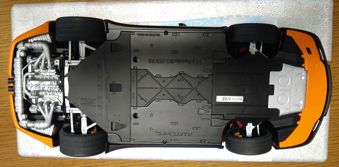オートアート シグネチャー 1/12 ポルシェ 911 (997) GT3 RS