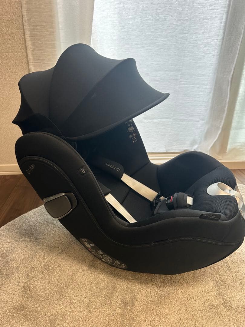 ブラック 車用チャイルドシート 360度回転