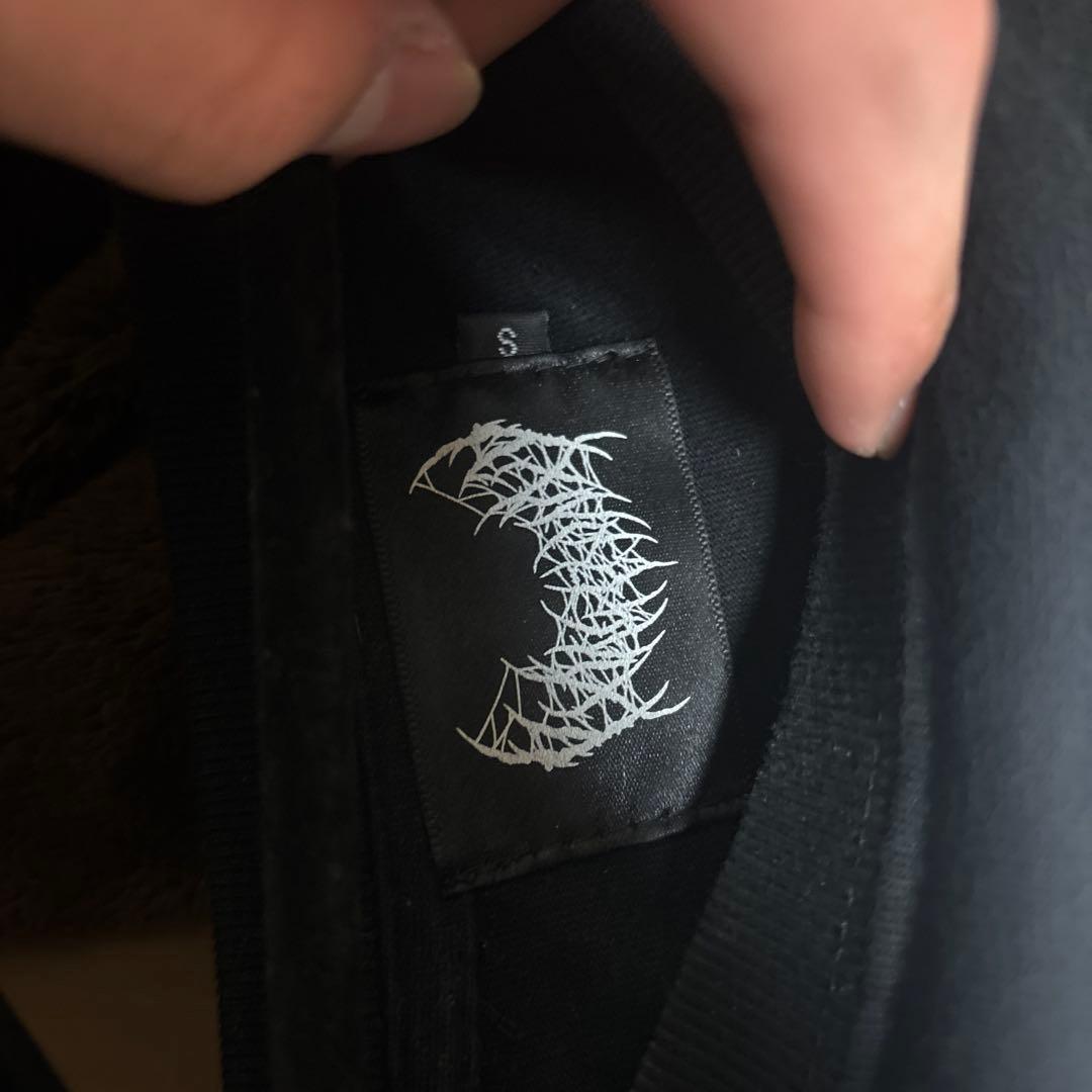 yvngbratz スカルTシャツ　クロス　sサイズ