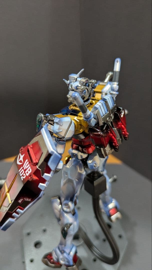 ジークアクス　ＨＧ 赤いガンダム　「白いガンダム」仕様