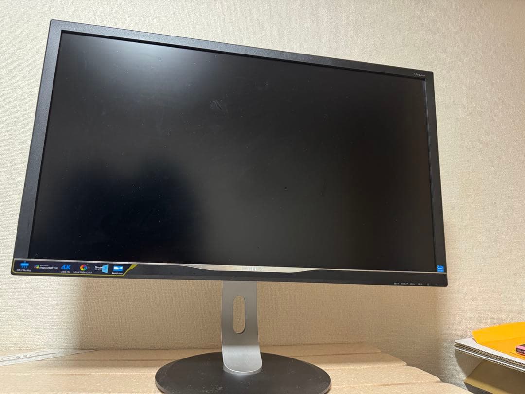 Philips　Briliance 328P 4Kモニタ