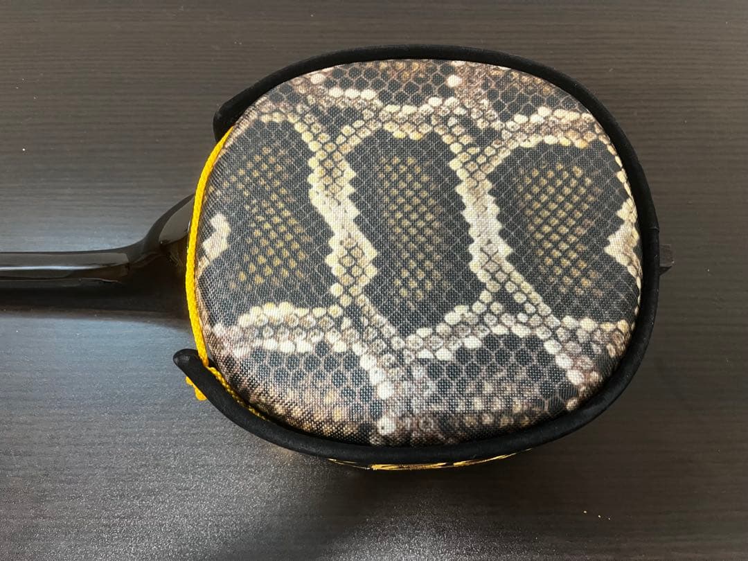 【美品】沖縄 三線 人工皮 和楽器 民謡楽器 沖縄三線