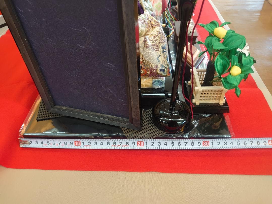 kairi●新品おひなさま●金襴衣装飾り　石帯付人形　刺繍屏風　フルセット