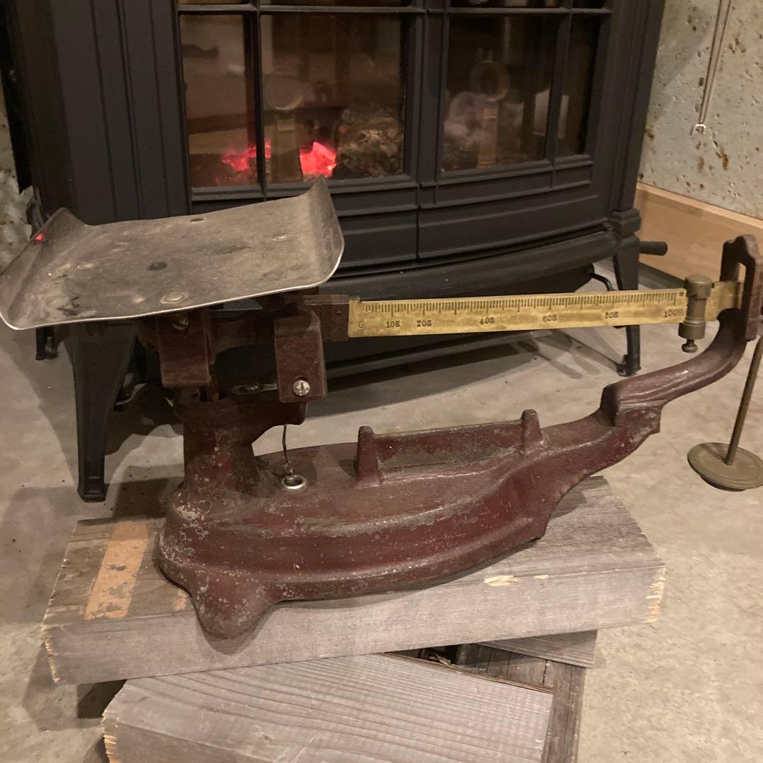 古道具　アンティーク ⚖️ バランススケール 赤