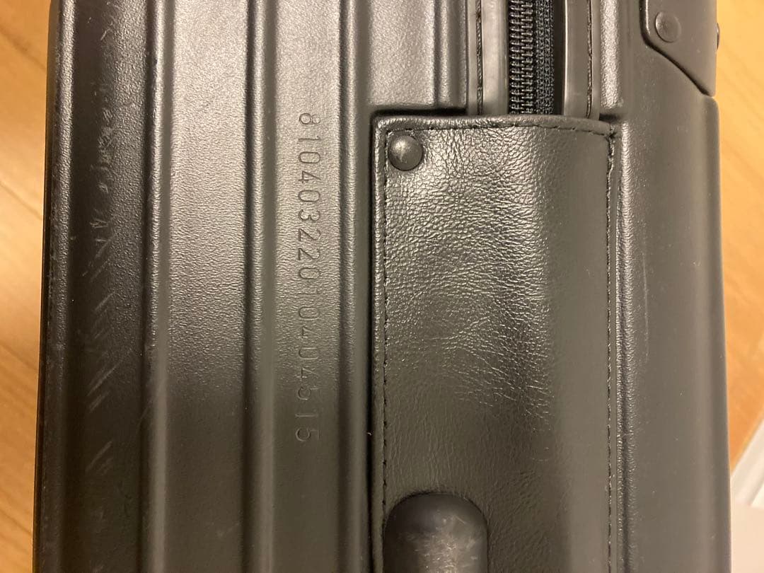 RIMOWAリモワ サルサ機内持込み23Lマットブラック2輪TSAロック