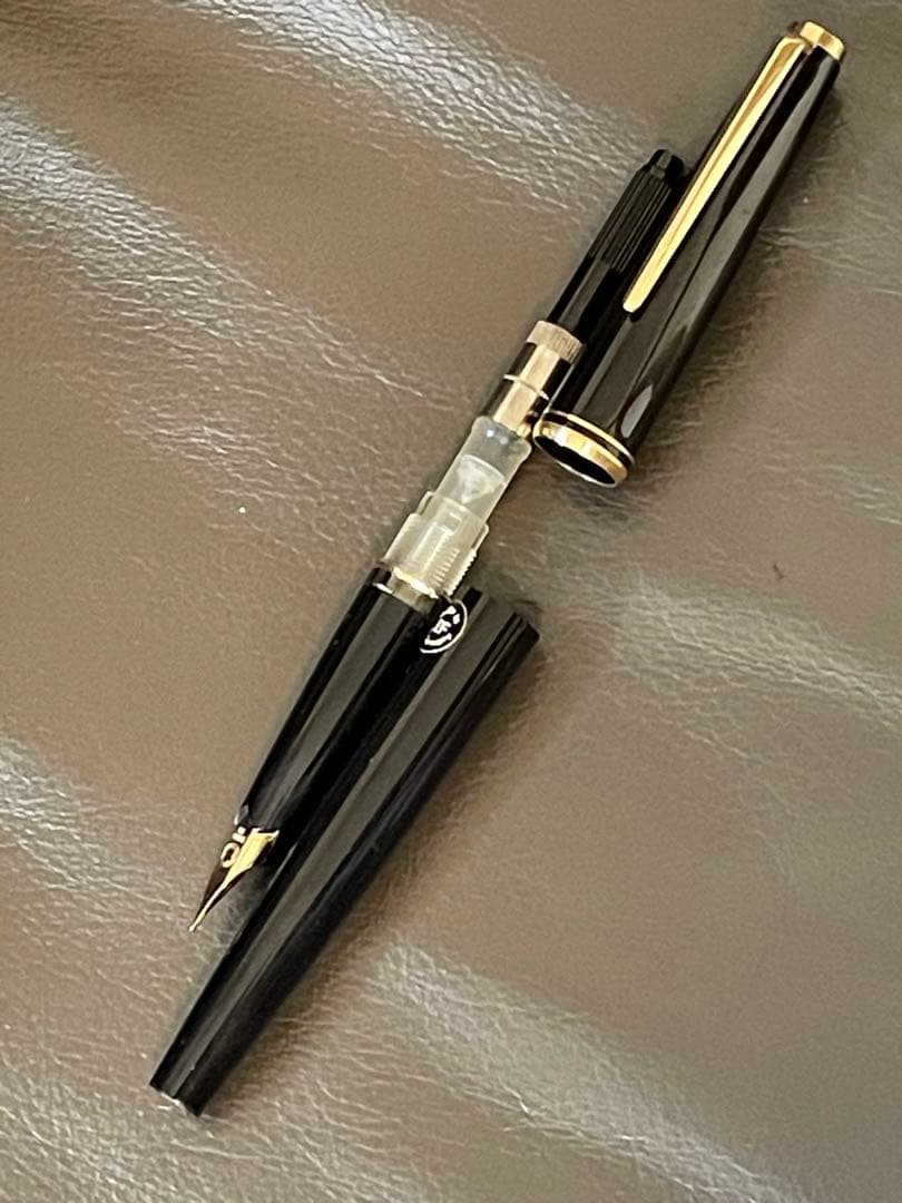 拓*海様 ◾️新品未使用◾️デッドストック◾️モンブラン万年筆◾️化粧箱、説明書