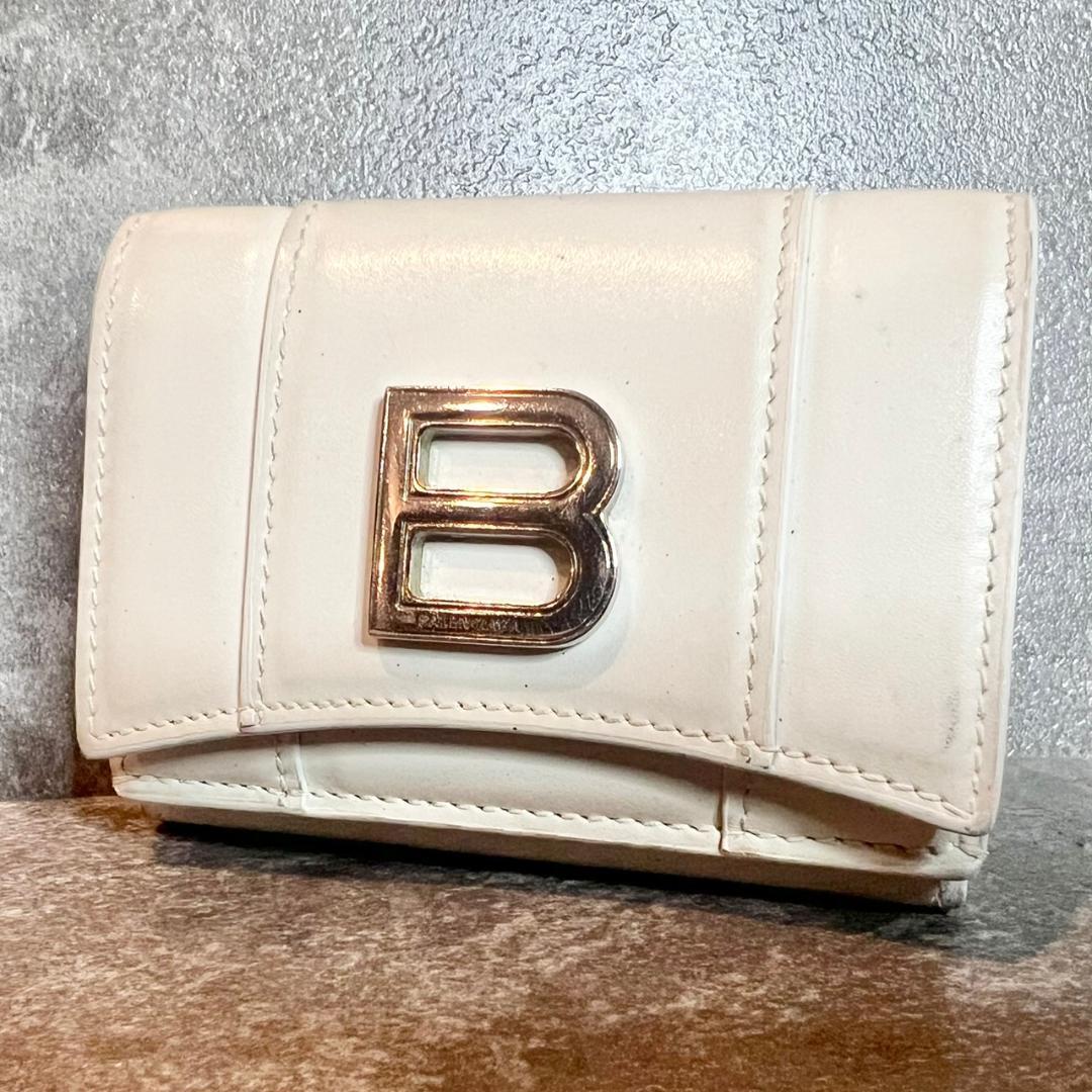 ⭐️BALENCIAGA⭐️ バレンシアガ アワーグラス 三つ折り財布 ホワイト