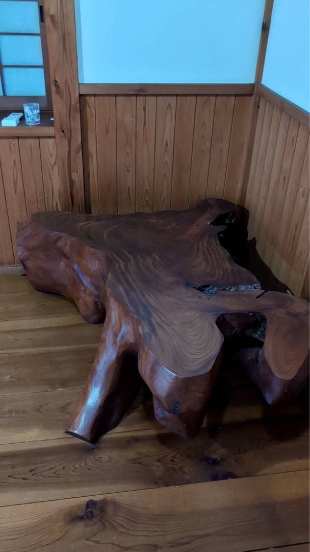 木製テーブル 自然な形状 約120cm x 80cm