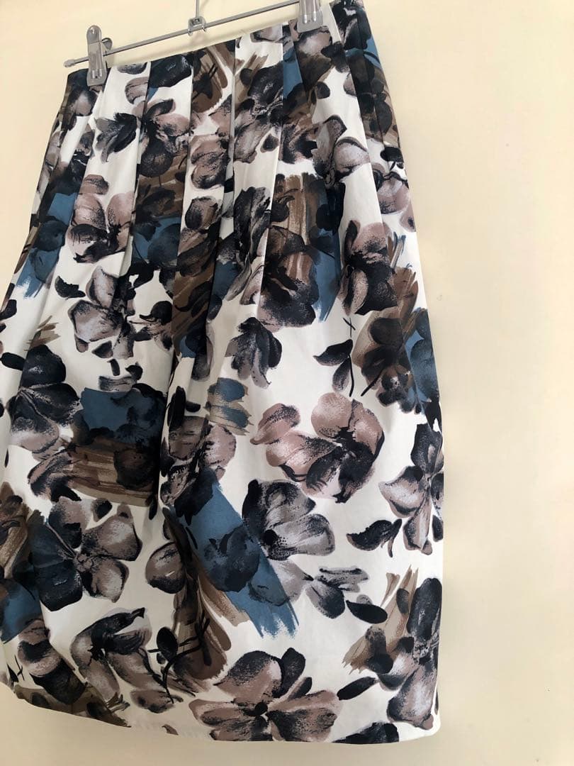 新品未使用品　MARNIマルニ コクーンスカート