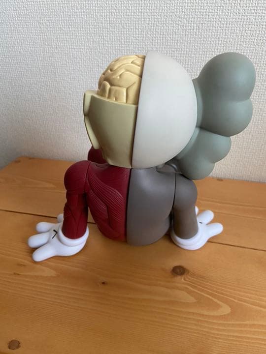 正規品　カウズ OriginalFake フィギュア 人体模型 ブラウンKAWS