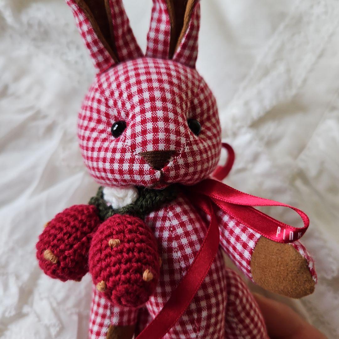 ★ピンクハウス★【新品未使用】❤️ギンガムうさぎぬいぐるみブローチ✨赤
