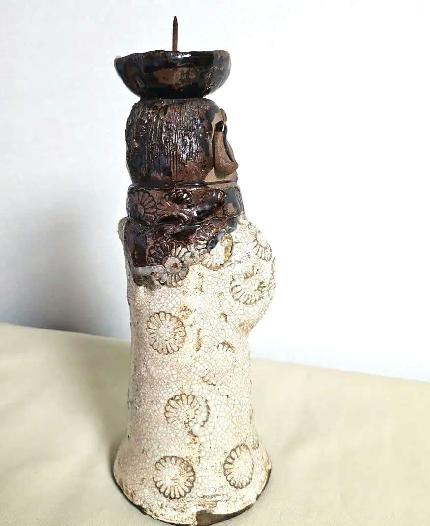 蝋燭立『鳩を抱いた伴天連』